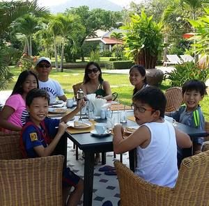 Meet your Posher, Anh